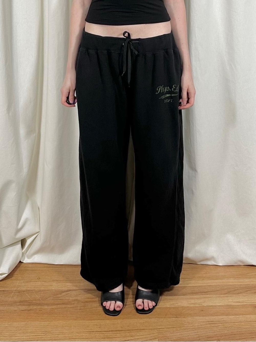 Wide Leg Baggy Sweatpants - Picture 2 of 8